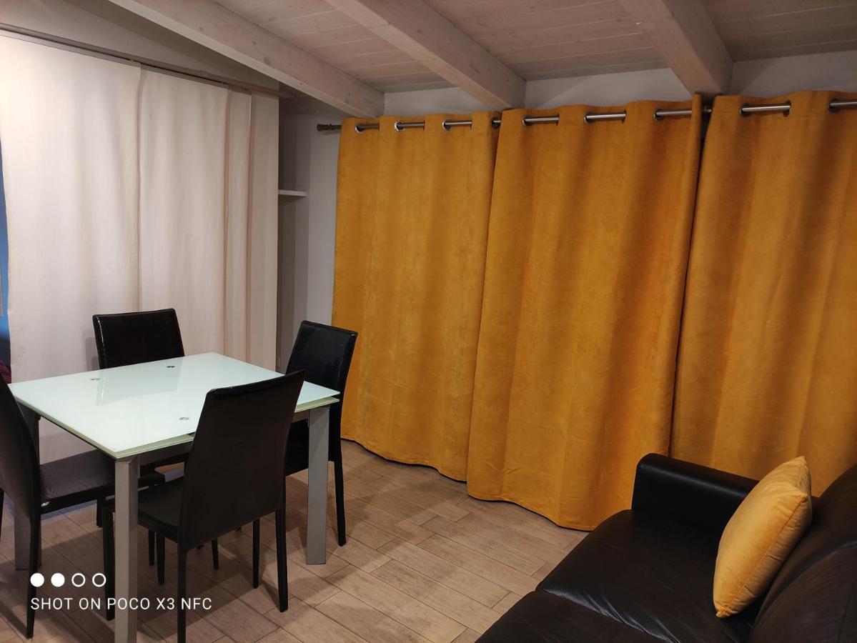Albergo Diffuso Dimora Rossi B&B Тури Екстериор снимка