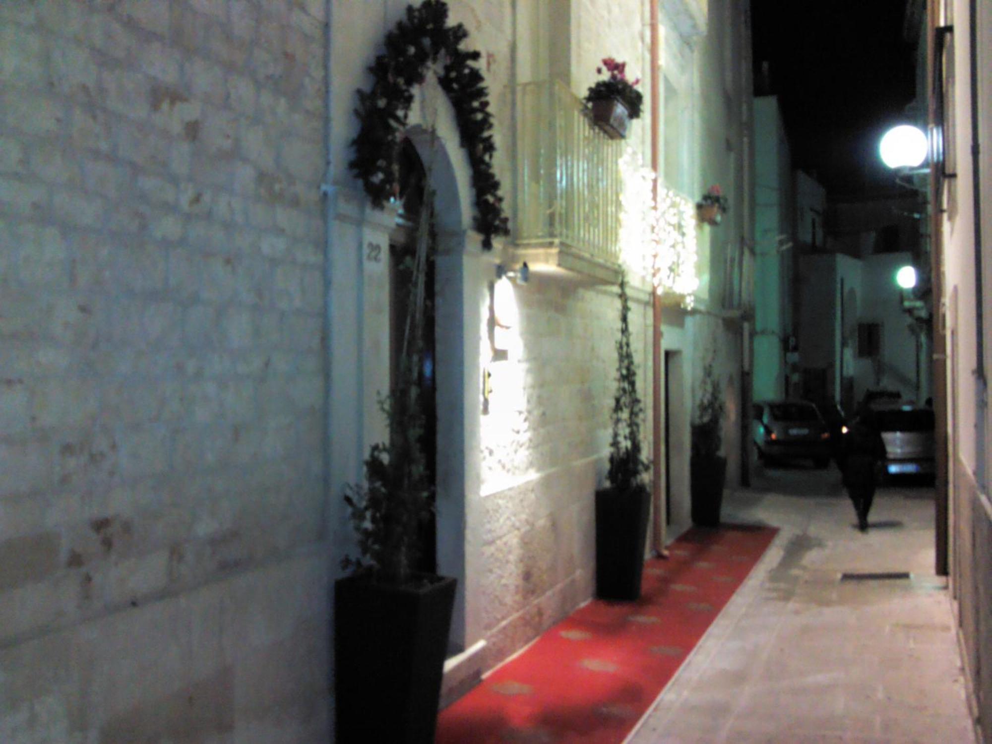 Albergo Diffuso Dimora Rossi B&B Тури Екстериор снимка